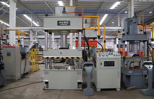 200噸液壓機(jī)哪家好？滕州液壓機(jī)哪個(gè)廠家好？