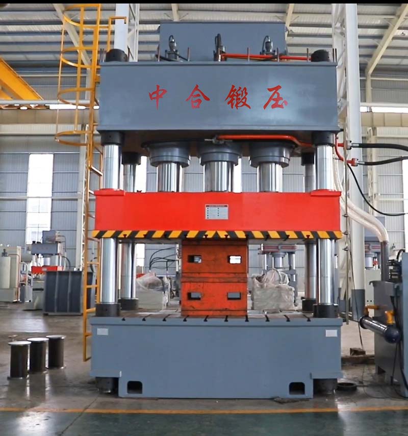 1500噸三梁四柱液壓機(jī)的參數(shù)、價(jià)格(圖1)